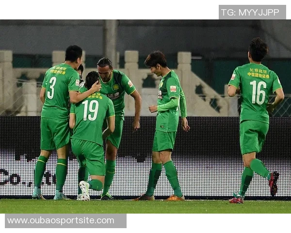 北京国安在客场遭遇河内公安逆转以1-2遗憾落败全场表现令人失望